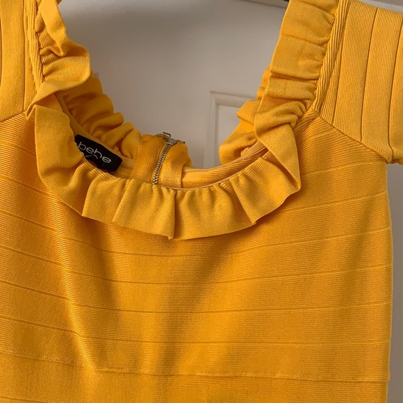Stunning Bebe dress - Picture 2 of 16